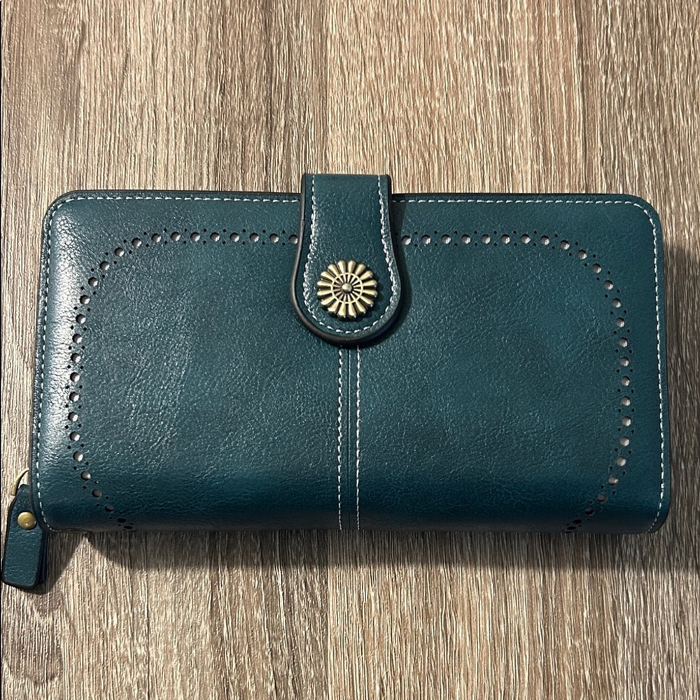 Chic Teal Women's Wallet with Button Clasp